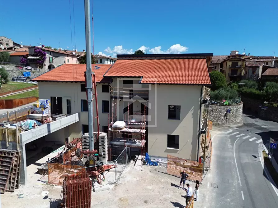 Immagine 1 di Appartamento in vendita  in vai iv novembre a Polpenazze Del Garda