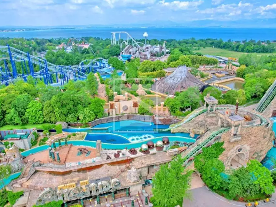 Immagine 8 di Appartamento in vendita  in Via Puccini a Castelnuovo Del Garda