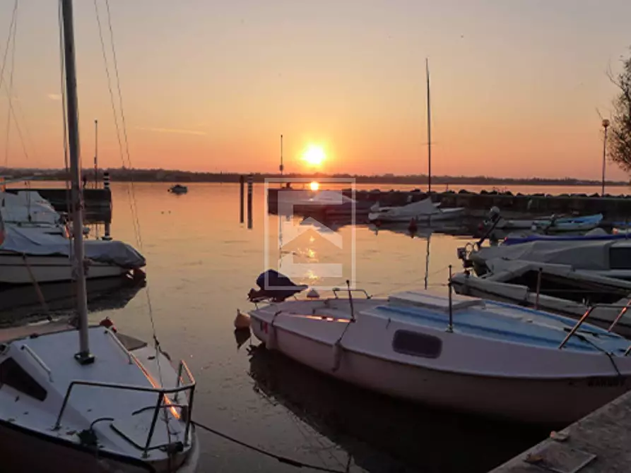 Immagine 1 di Appartamento in vendita  in Via Puccini a Castelnuovo Del Garda