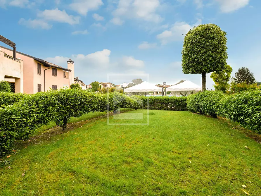 Immagine 1 di Appartamento in vendita  in Località Sermana 1 a Peschiera Del Garda