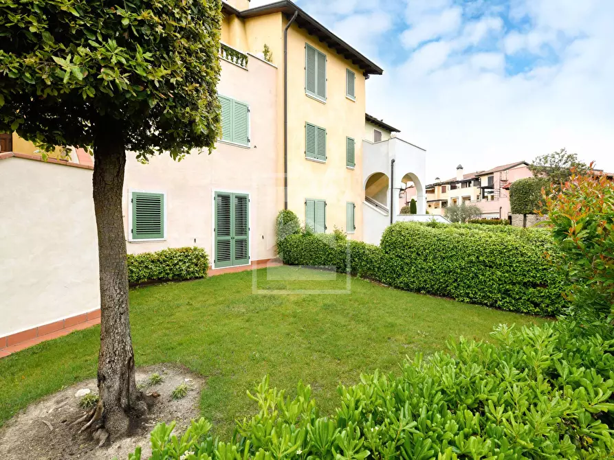 Immagine 2 di Appartamento in vendita  in Località Sermana 1 a Peschiera Del Garda