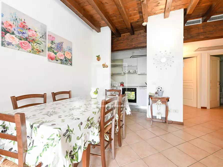 Immagine 5 di Appartamento in vendita  in Località Sermana 1 a Peschiera Del Garda