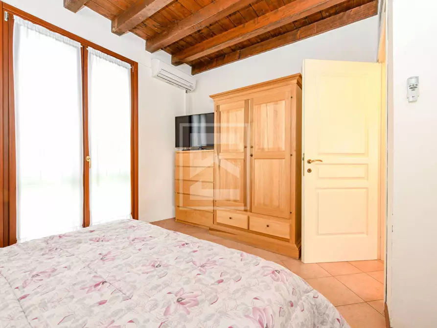 Immagine 10 di Appartamento in vendita  in Località Sermana 1 a Peschiera Del Garda