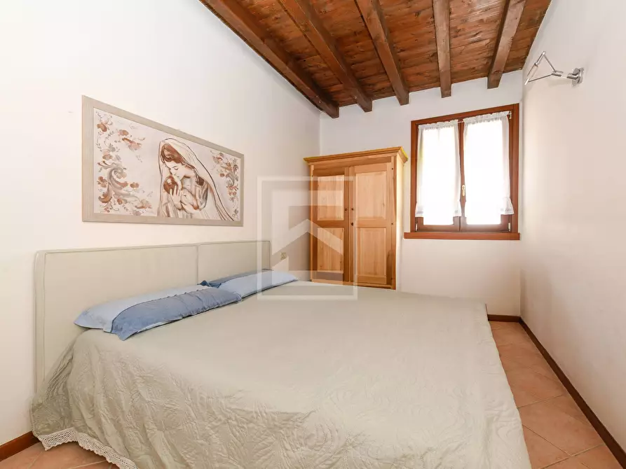 Immagine 13 di Appartamento in vendita  in Località Sermana 1 a Peschiera Del Garda