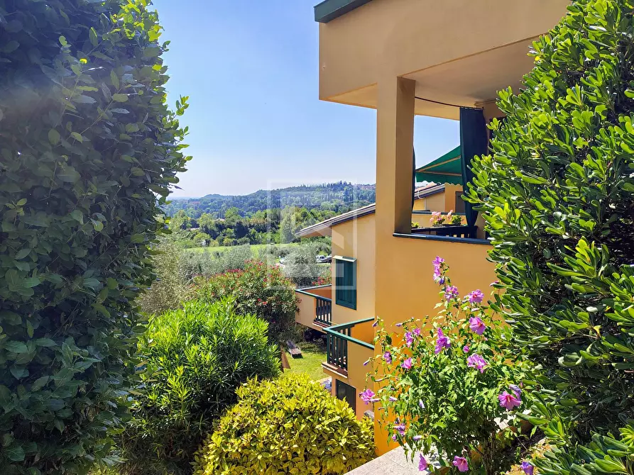 Immagine 5 di Appartamento in vendita  in Via Sotto raso 32 a Polpenazze Del Garda