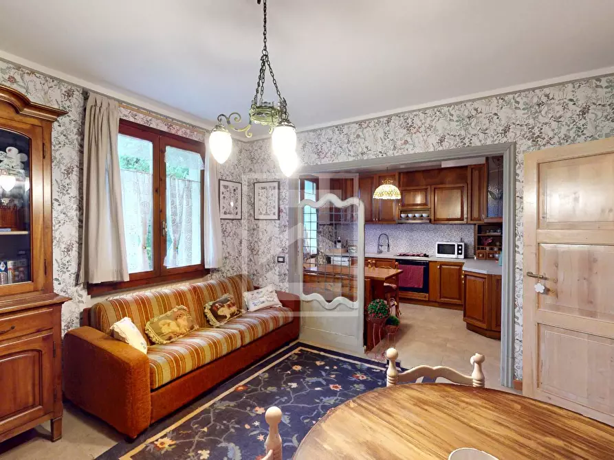 Immagine 1 di Appartamento in vendita  in VIA VIGOLE 61 a Toscolano-Maderno