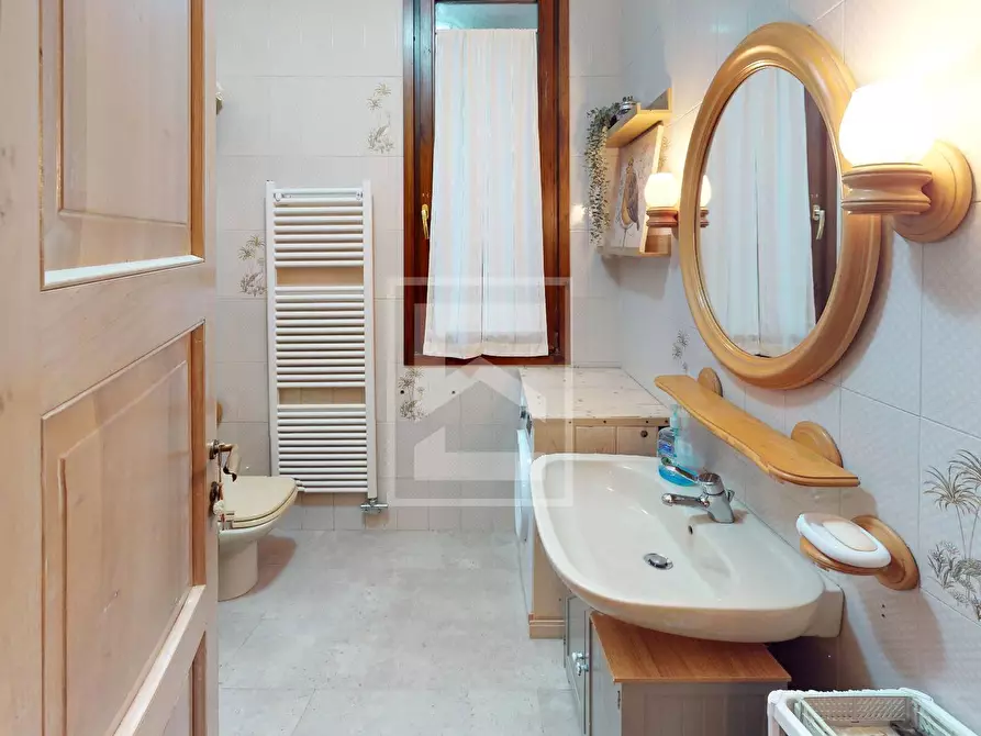 Immagine 24 di Appartamento in vendita  in VIA VIGOLE 61 a Toscolano-Maderno