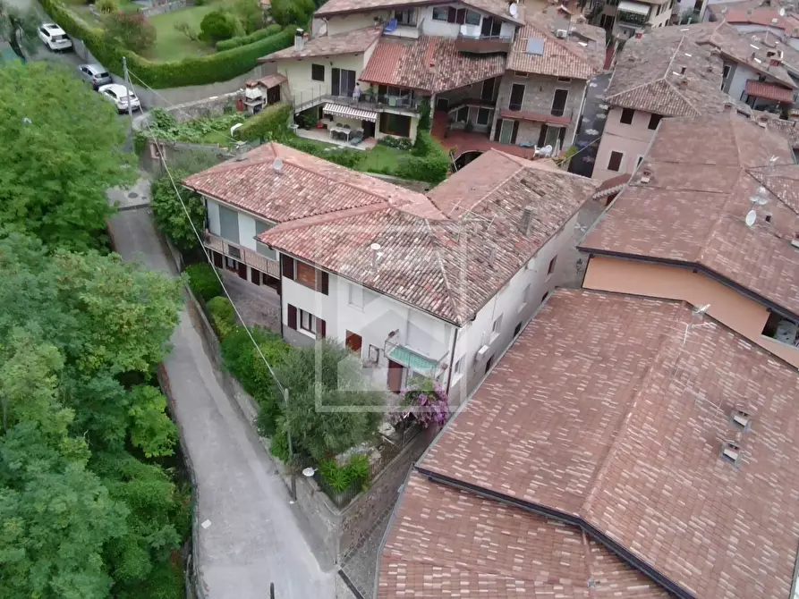 Immagine 3 di Appartamento in vendita  in VIA VIGOLE 61 a Toscolano-Maderno