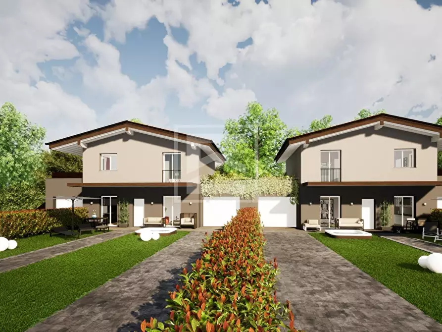 Immagine 9 di Casa semindipendente in vendita  in via Monte Baldo a Desenzano Del Garda