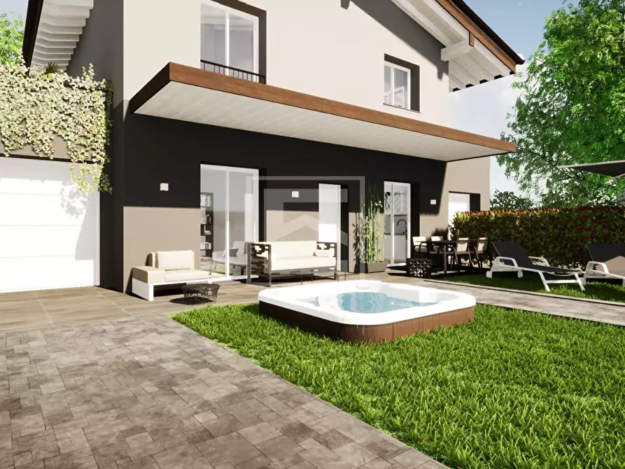 Immagine 28 di Casa semindipendente in vendita  in via Monte Baldo a Desenzano Del Garda