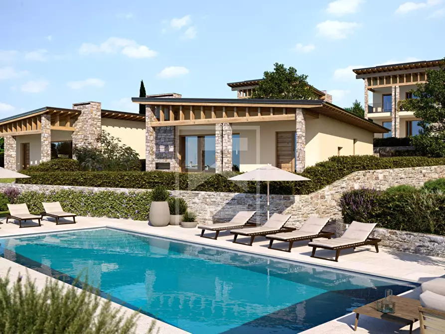 Immagine 2 di Villa in vendita  in Via Lazise a Lazise