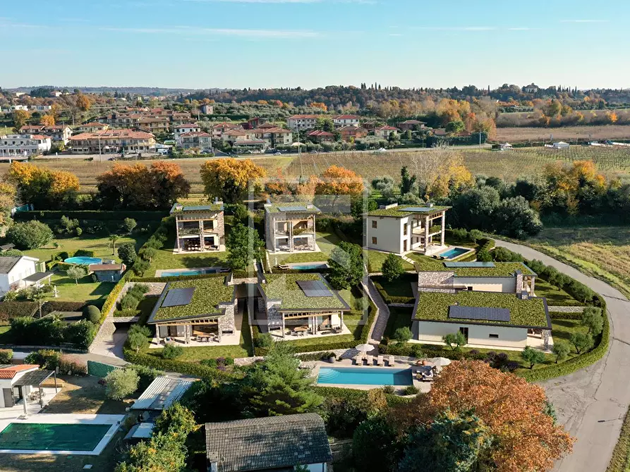 Immagine 4 di Villa in vendita  in Via Lazise a Lazise