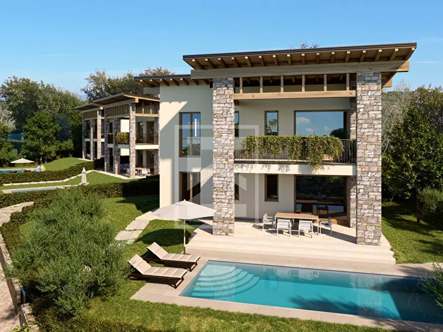 Immagine 2 di Villa in vendita  in Via Lazise a Lazise