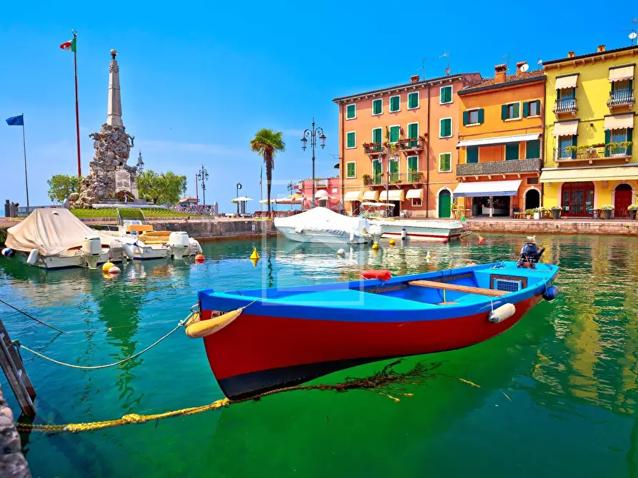 Immagine 16 di Villa in vendita  in Via Lazise a Lazise