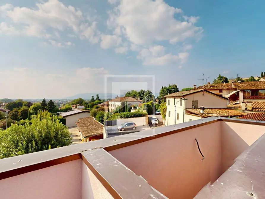 Immagine 37 di Villa in vendita  in Broli a Calcinato