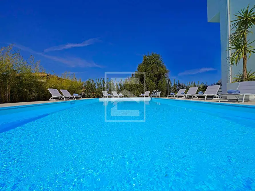 Immagine 23 di Villa in vendita  in Via Vo' a Desenzano Del Garda