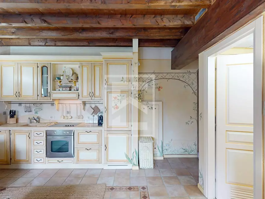 Immagine 4 di Appartamento in vendita  in Località Sermana 1 a Peschiera Del Garda