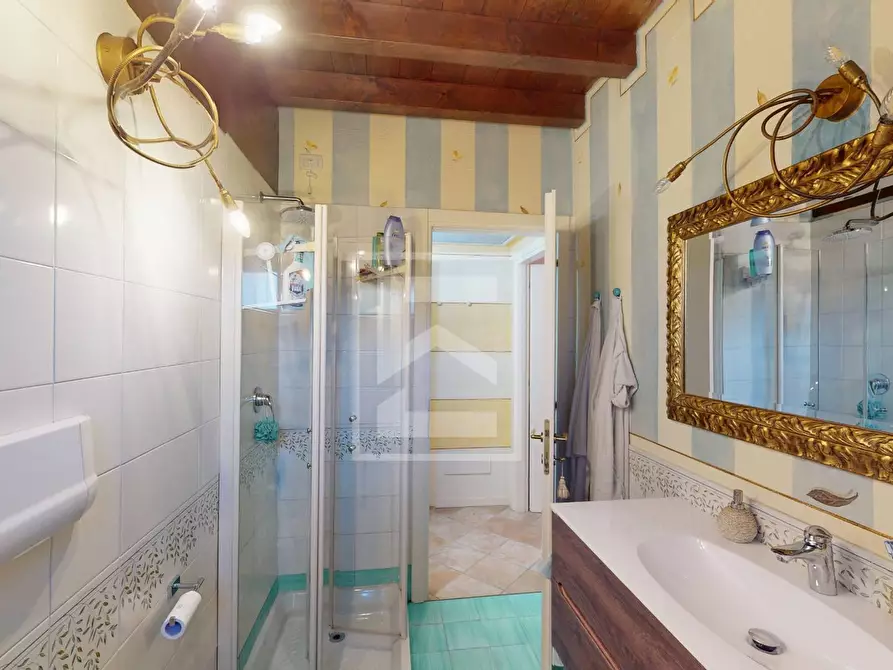 Immagine 28 di Appartamento in vendita  in Località Sermana 1 a Peschiera Del Garda