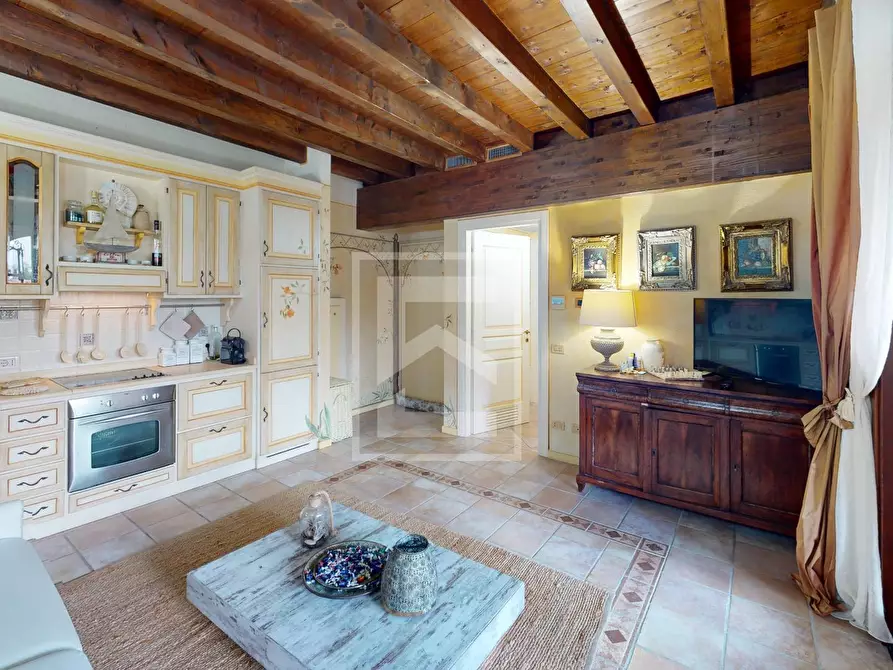 Immagine 6 di Appartamento in vendita  in Località Sermana 1 a Peschiera Del Garda