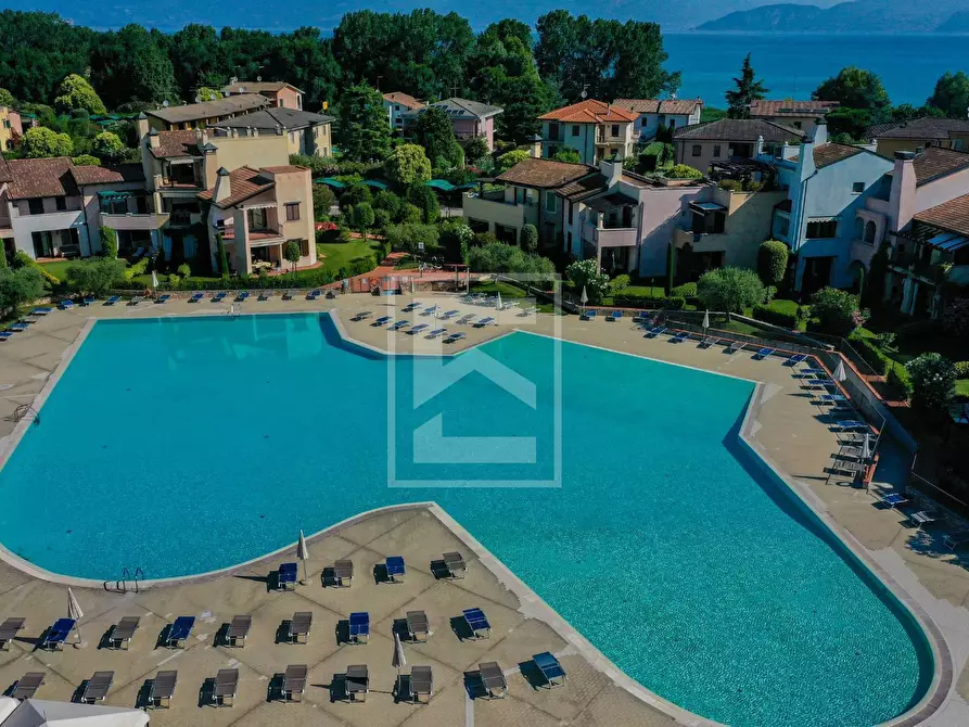 Immagine 44 di Appartamento in vendita  in Località Sermana 1 a Peschiera Del Garda