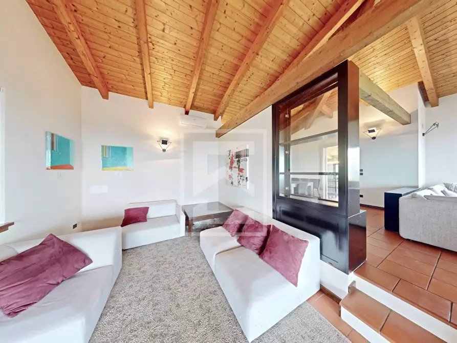 Immagine 9 di Villa in vendita  in Via Monte Rotondo a Soiano Del Lago