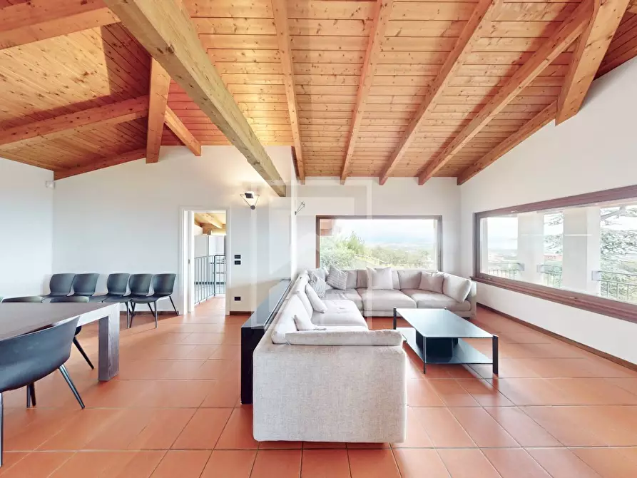 Immagine 11 di Villa in vendita  in Via Monte Rotondo a Soiano Del Lago