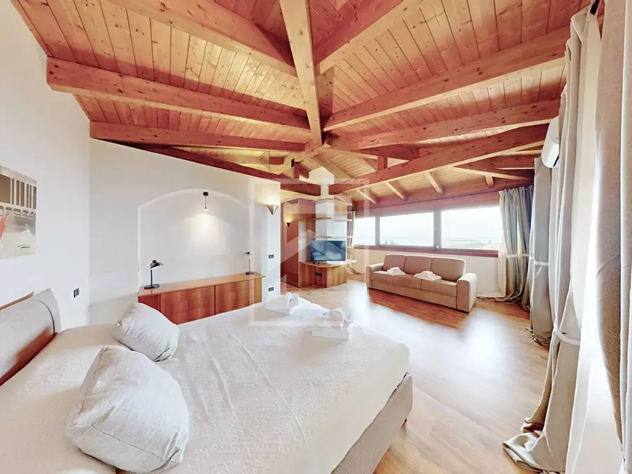 Immagine 27 di Villa in vendita  in Via Monte Rotondo a Soiano Del Lago