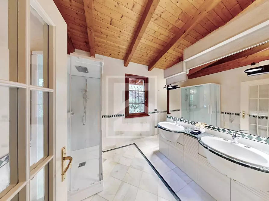 Immagine 30 di Villa in vendita  in Via Monte Rotondo a Soiano Del Lago