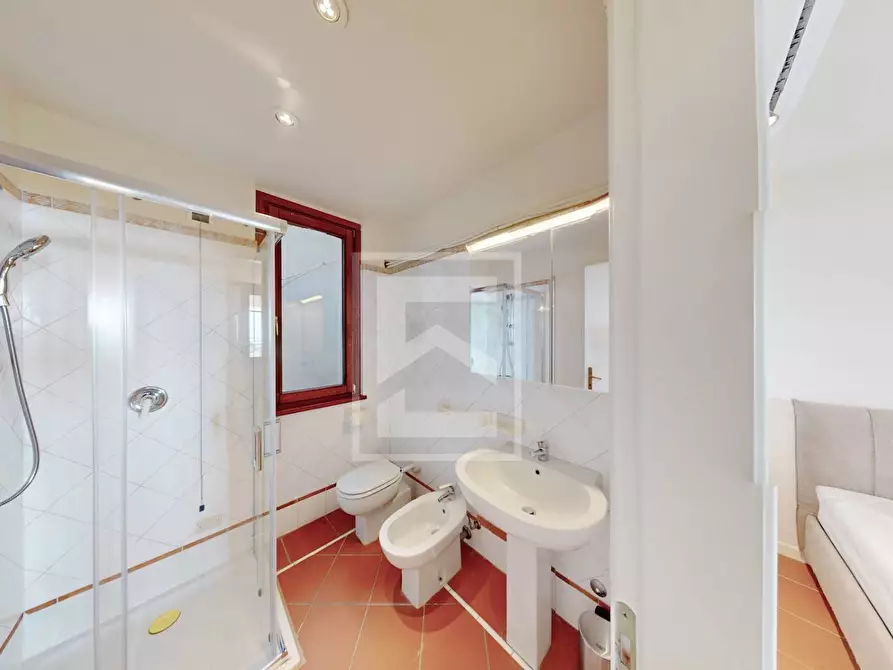 Immagine 39 di Villa in vendita  in Via Monte Rotondo a Soiano Del Lago