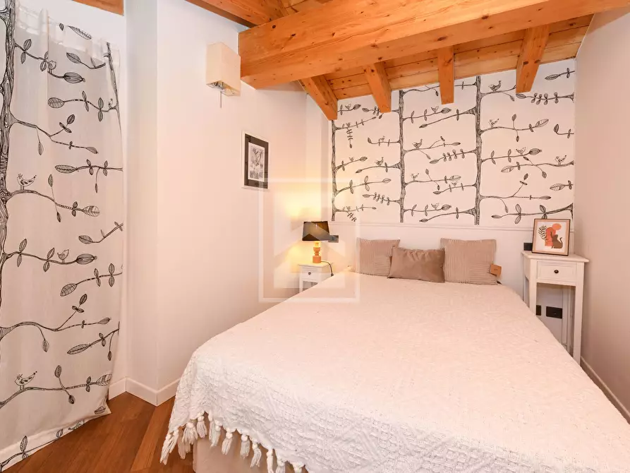 Immagine 35 di Appartamento in vendita  in via dietro castello a San Felice Del Benaco