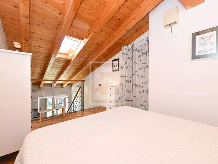 Immagine 31 di Appartamento in vendita  in via dietro castello a San Felice Del Benaco