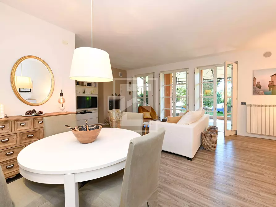 Immagine 2 di Appartamento in vendita  in via dietro castello a San Felice Del Benaco