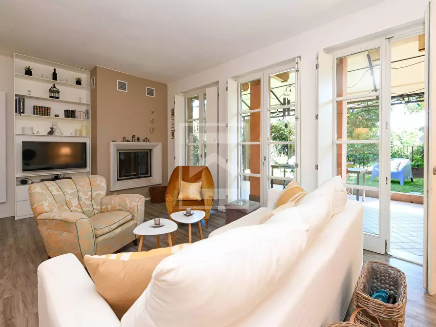 Immagine 7 di Appartamento in vendita  in via dietro castello a San Felice Del Benaco