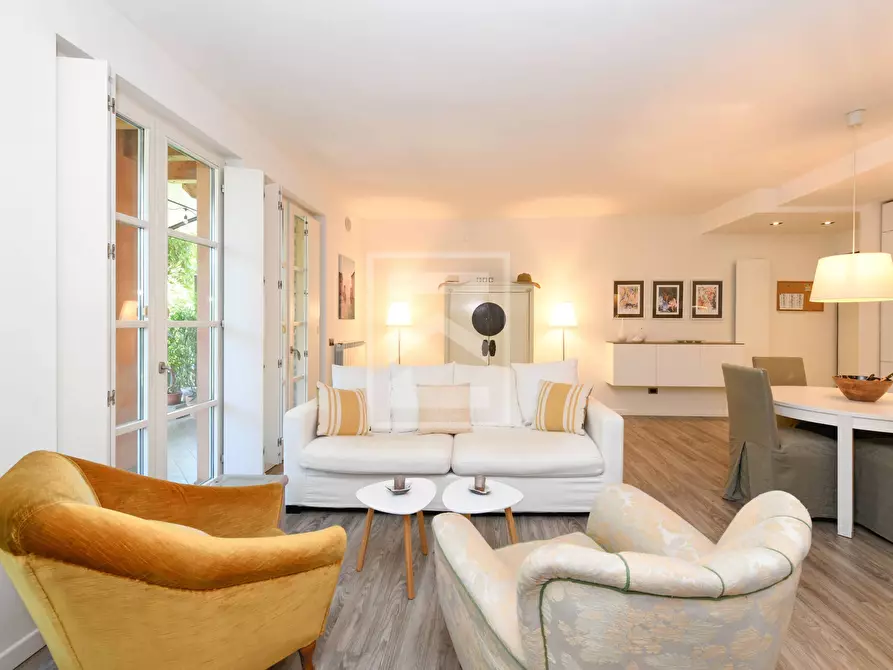 Immagine 1 di Appartamento in vendita  in via dietro castello a San Felice Del Benaco