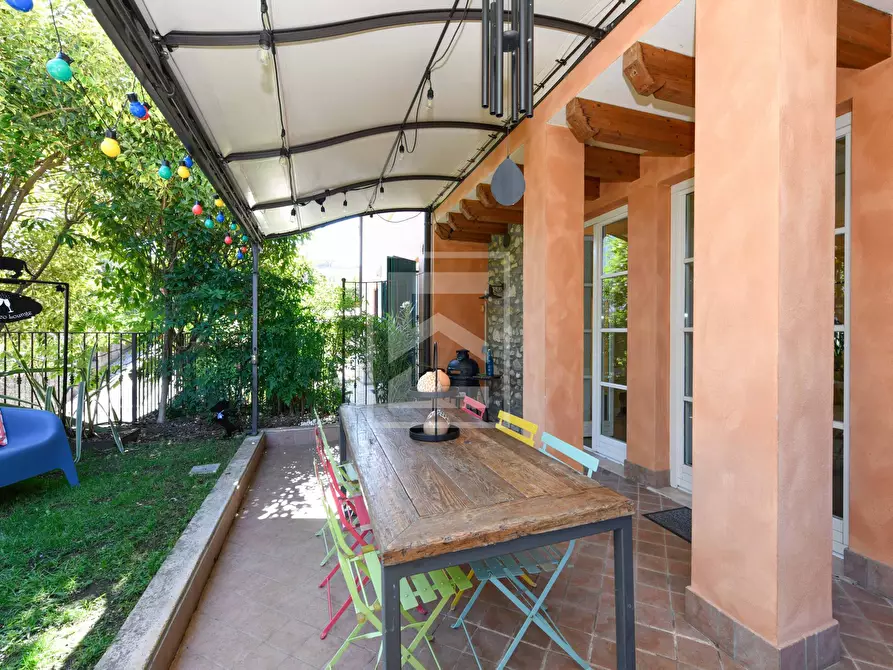 Immagine 15 di Appartamento in vendita  in via dietro castello a San Felice Del Benaco