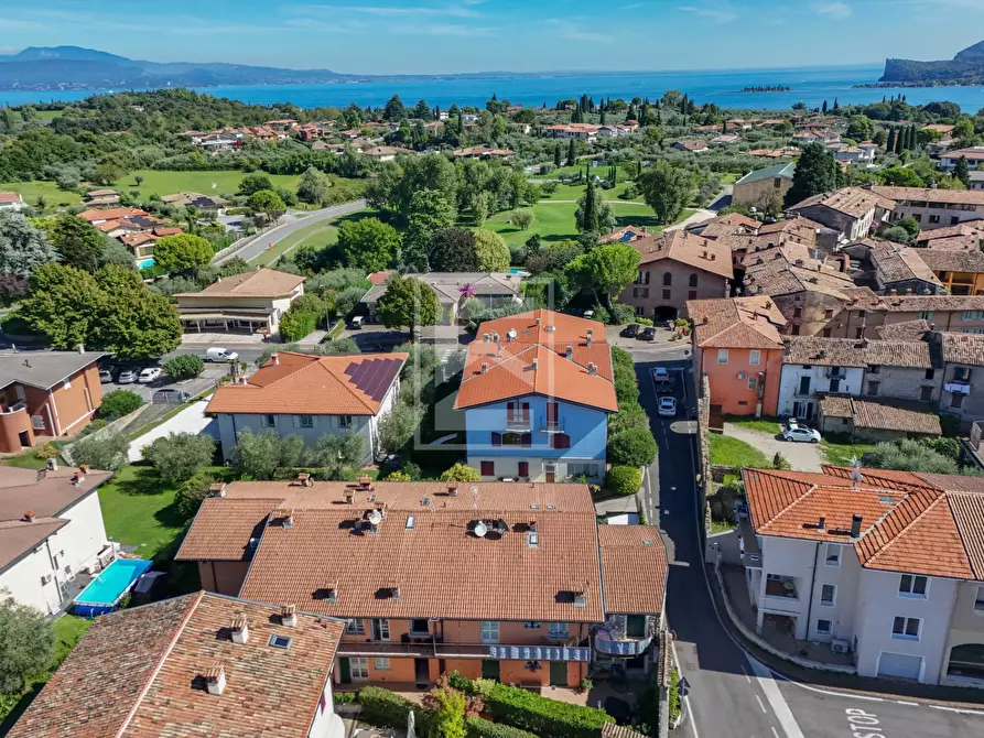 Immagine 41 di Appartamento in vendita  in via dietro castello a San Felice Del Benaco