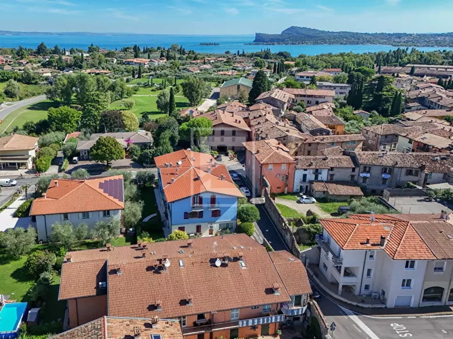 Immagine 43 di Appartamento in vendita  in via dietro castello a San Felice Del Benaco