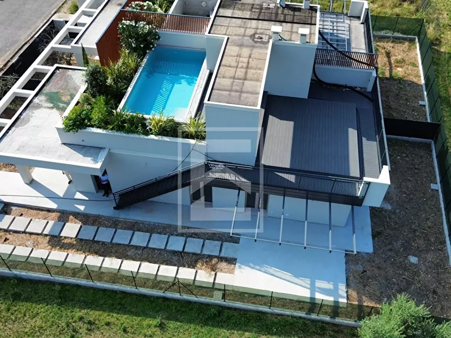 Immagine 1 di Casa semindipendente in vendita  in via Ungaretti sn a Puegnago Sul Garda