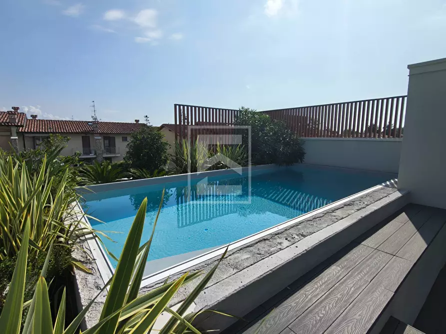 Immagine 35 di Casa semindipendente in vendita  in via Ungaretti sn a Puegnago Sul Garda