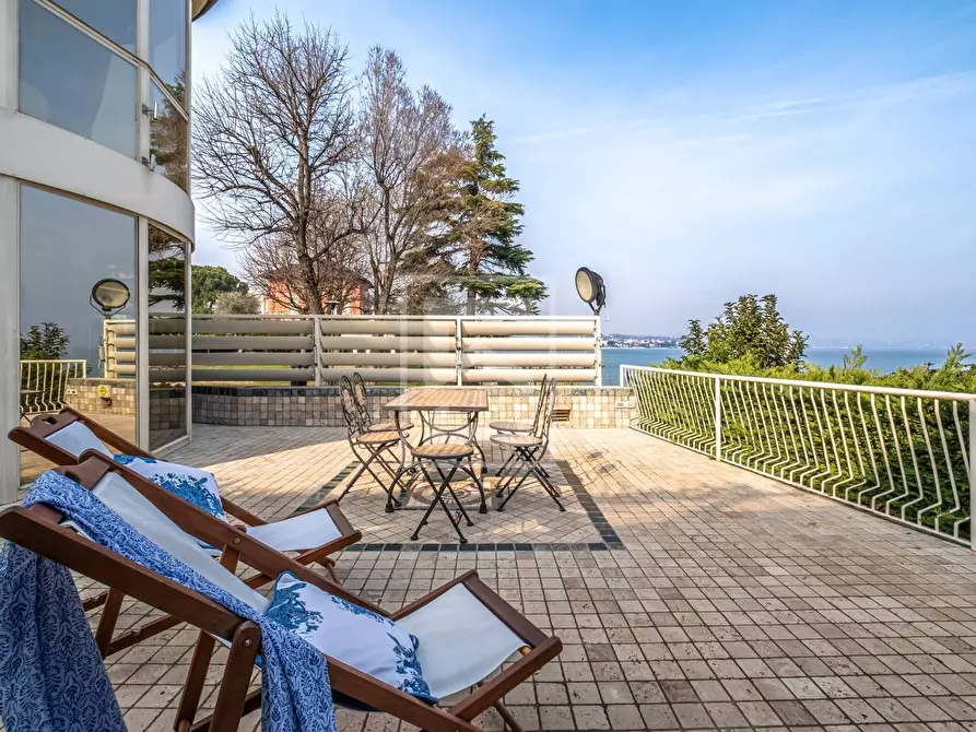 Immagine 14 di Villa in vendita  in Via Tommaso dal Molin 45 a Desenzano Del Garda