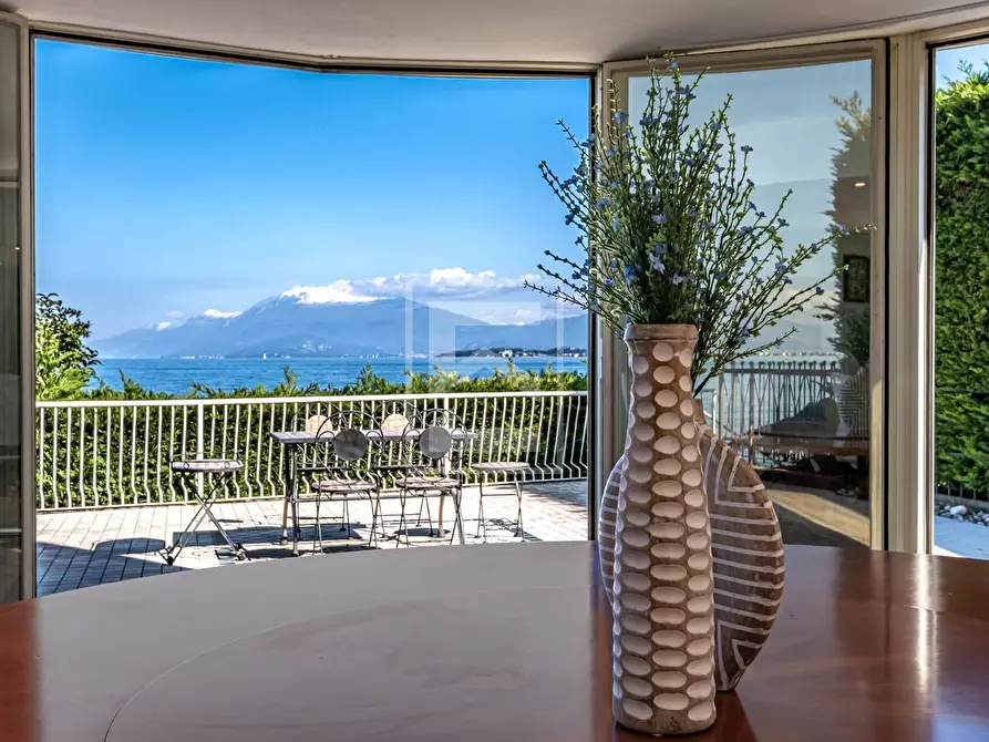 Immagine 4 di Villa in vendita  in Via Tommaso dal Molin 45 a Desenzano Del Garda