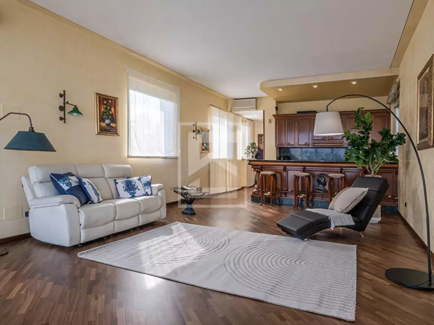 Immagine 27 di Villa in vendita  in Via Tommaso dal Molin 45 a Desenzano Del Garda