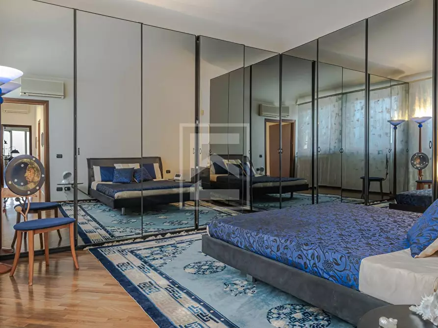 Immagine 30 di Villa in vendita  in Via Tommaso dal Molin 45 a Desenzano Del Garda