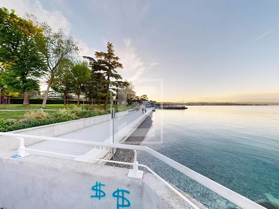 Immagine 15 di Villa in vendita  in Via Tommaso dal Molin 45 a Desenzano Del Garda
