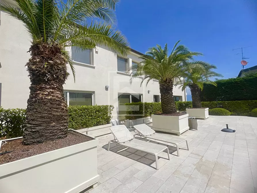 Immagine 22 di Villa in vendita  in Via Tommaso dal Molin 45 a Desenzano Del Garda