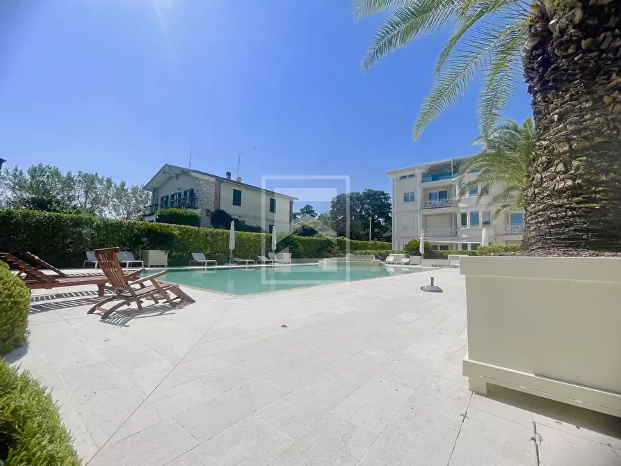 Immagine 10 di Villa in vendita  in Via Tommaso dal Molin 45 a Desenzano Del Garda