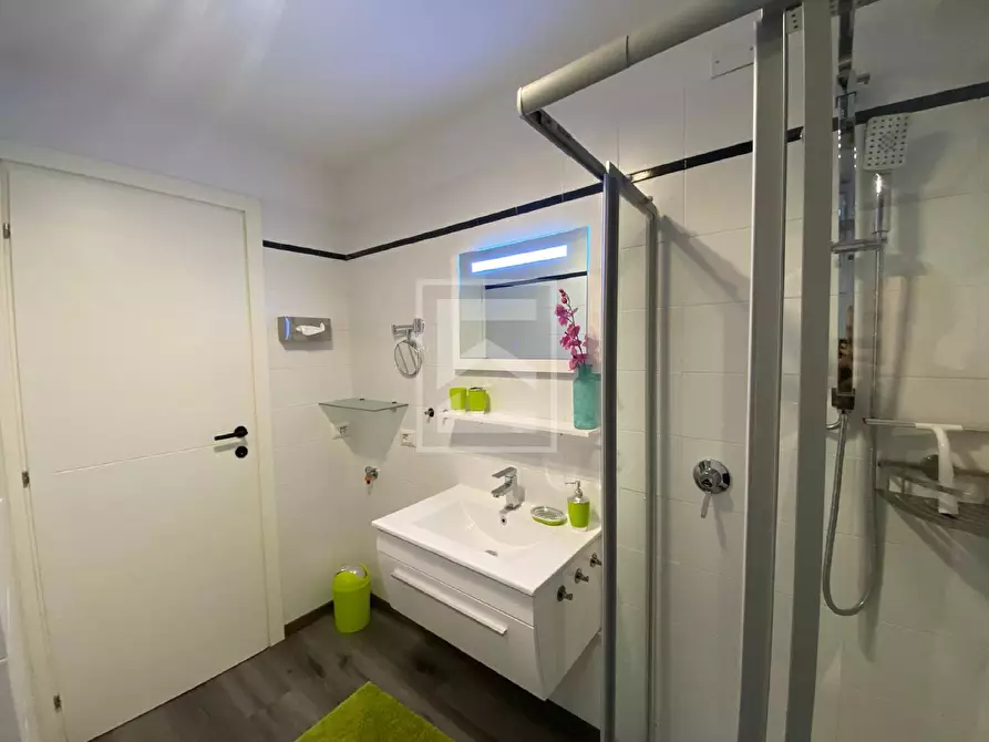 Immagine 29 di Villetta a schiera in vendita  in Via Castellana a Calvagese Della Riviera