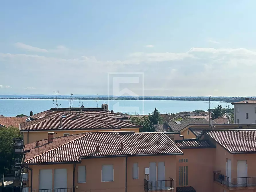 Immagine 8 di Appartamento in vendita  in Via Scuole a Desenzano Del Garda
