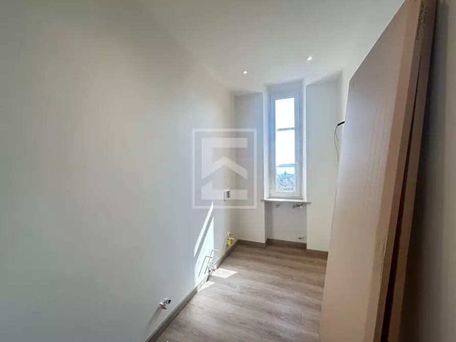 Immagine 16 di Appartamento in vendita  in Via Scuole a Desenzano Del Garda