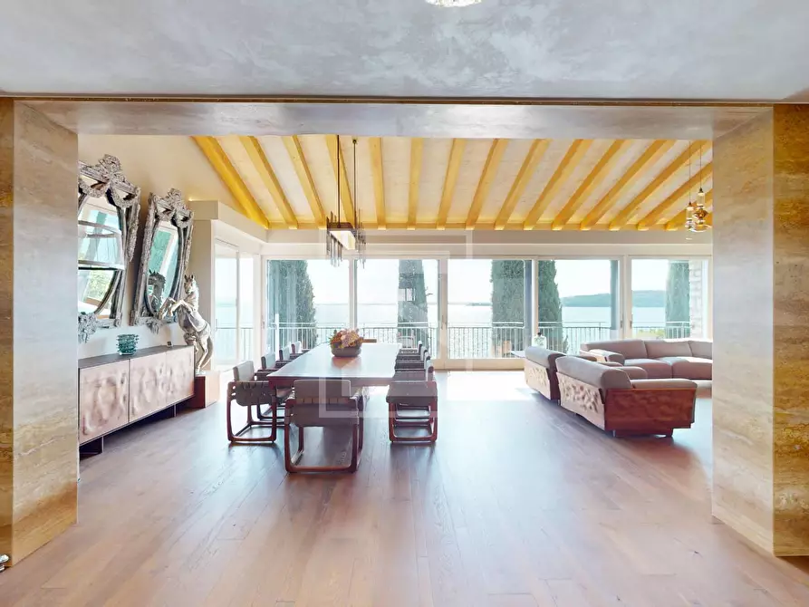 Immagine 19 di Villa in vendita  in meucci a Calvagese Della Riviera